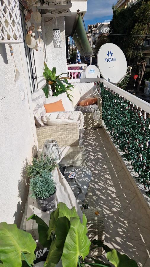 Apartment Sea View Across The Golden Bay Beach, Cosy Sunny, Spacious In Aretsou Kalamaria Thessaloniki